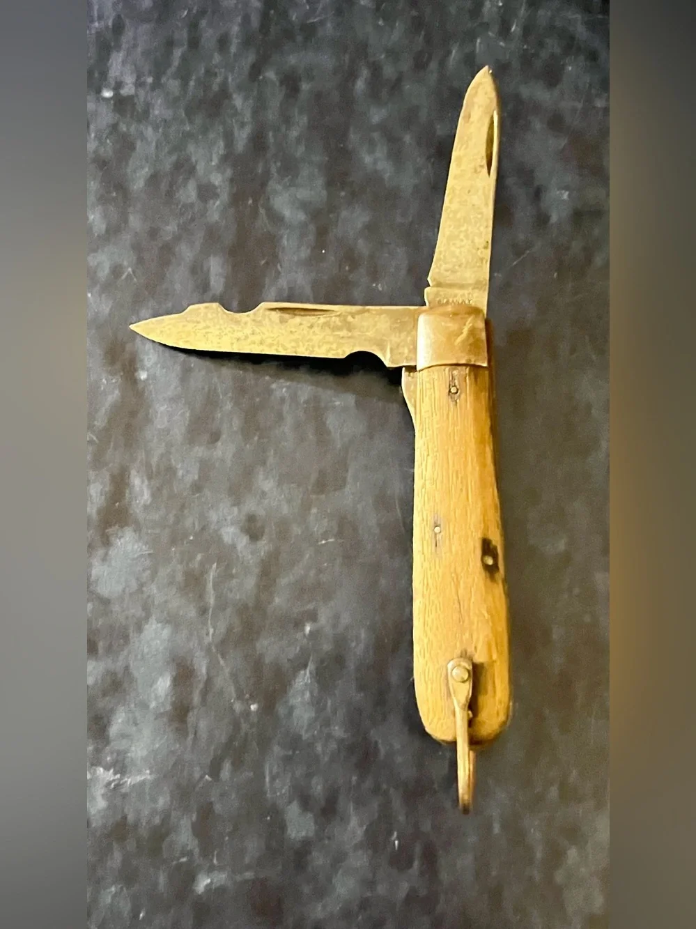 2 vintage dual blade folding knives:  Walden & KABAR NY